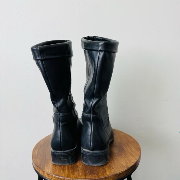 Naturalized Black Leather Calf Boots Women’s Size 8 - Picture 5 of 9